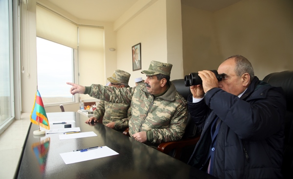 Döyüş helikopterləri havaya qalxdı – FOTO (Video)